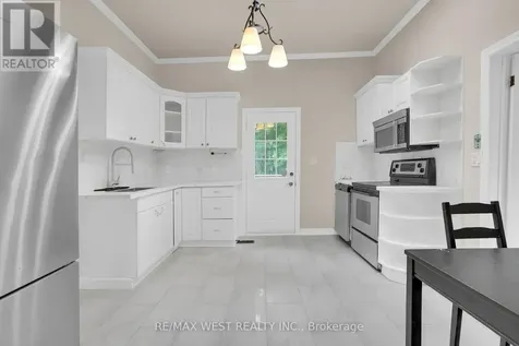 19015 Dufferin Street King ON L3Y 4V9