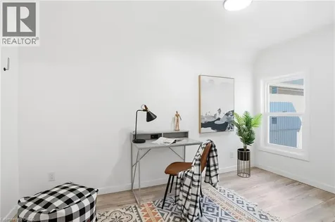 66 Mars Avenue Hamilton ON L8L 3V9