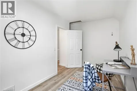 66 Mars Avenue Hamilton ON L8L 3V9