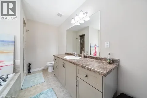 514 Old Mud Street Hamilton ON L8J 3X5
