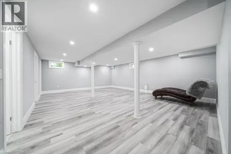 514 Old Mud Street Hamilton ON L8J 3X5