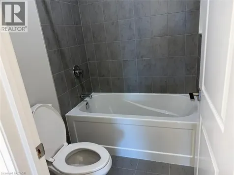525 Erinbrook Drive Kitchener ON N2E 0L4