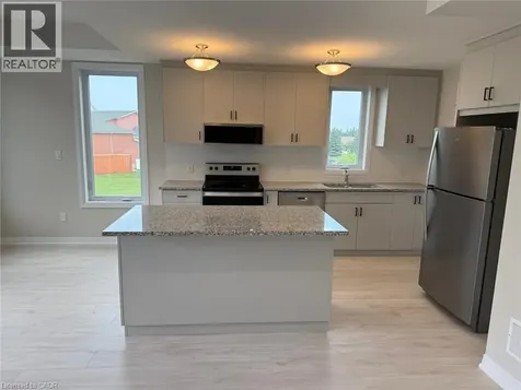 525 Erinbrook Drive Kitchener ON N2E 0L4