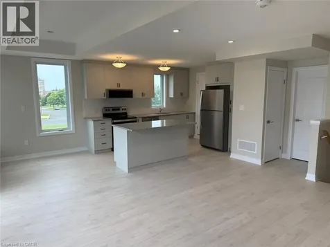 525 Erinbrook Drive Kitchener ON N2E 0L4