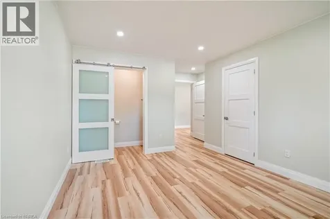 33 Tanglewood Terrace Brantford ON N3R 3R8