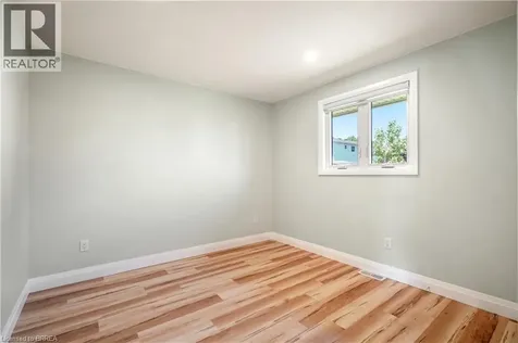 33 Tanglewood Terrace Brantford ON N3R 3R8