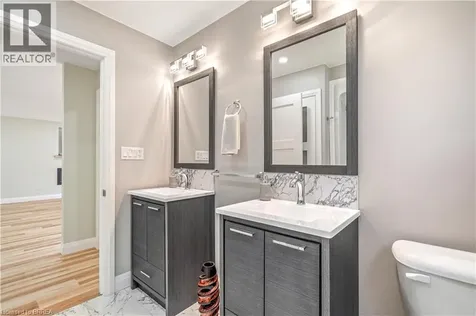33 Tanglewood Terrace Brantford ON N3R 3R8
