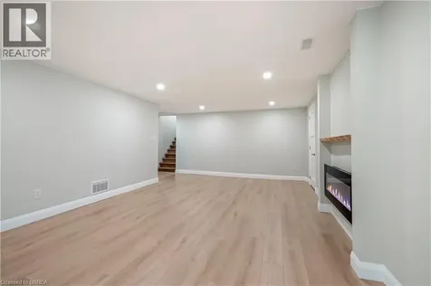 33 Tanglewood Terrace Brantford ON N3R 3R8
