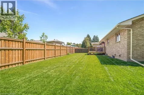 33 Tanglewood Terrace Brantford ON N3R 3R8