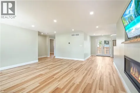 33 Tanglewood Terrace Brantford ON N3R 3R8