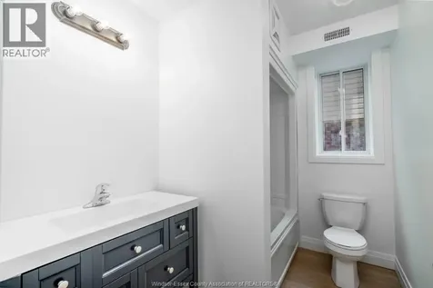 1210 Laurendeau Avenue Windsor ON N8Y 4B5