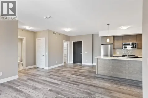 716 Brownstone Tecumseh ON N9K 0C3