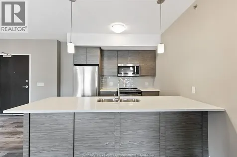 716 Brownstone Tecumseh ON N9K 0C3