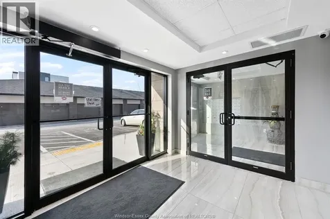 716 Brownstone Tecumseh ON N9K 0C3