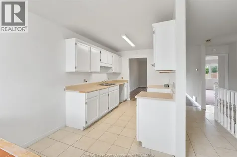142 Lamarsh Street Wheatley ON N0P 2P0