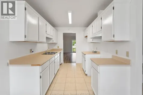 142 Lamarsh Street Wheatley ON N0P 2P0