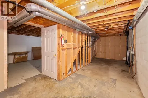 142 Lamarsh Street Wheatley ON N0P 2P0