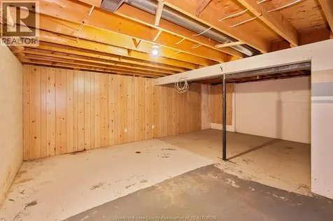 142 Lamarsh Street Wheatley ON N0P 2P0