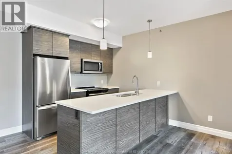 716 Brownstone Tecumseh ON N9K 0C3