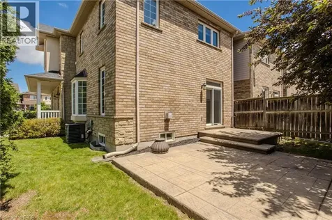 2454 Sutton Drive Burlington ON L7L 7A9