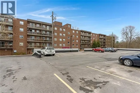 793 Colborne Street Brantford ON N3S 7J3