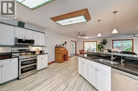 527 River Road Cambridge ON N3C 2B8