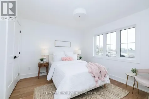 1129 Dipietro Street Fort Erie (lakeshore) ON L2A 4J4