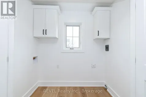 1129 Dipietro Street Fort Erie (lakeshore) ON L2A 4J4