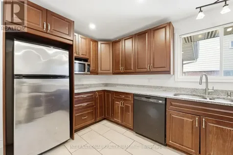 1213 Erindale Drive Ottawa ON K2C 2G2