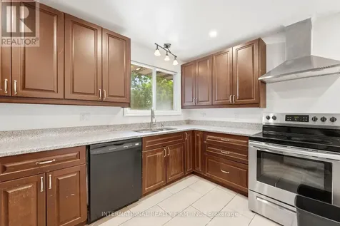 1213 Erindale Drive Ottawa ON K2C 2G2