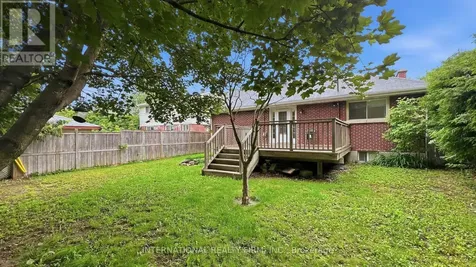 1213 Erindale Drive Ottawa ON K2C 2G2