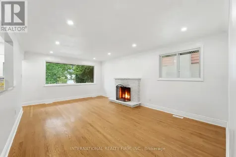 1213 Erindale Drive Ottawa ON K2C 2G2