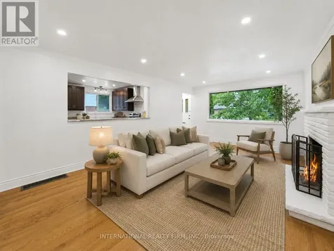 1213 Erindale Drive Ottawa ON K2C 2G2