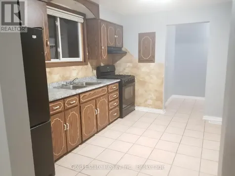 426 Langlois Avenue Windsor ON N9A 2G4