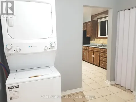 426 Langlois Avenue Windsor ON N9A 2G4