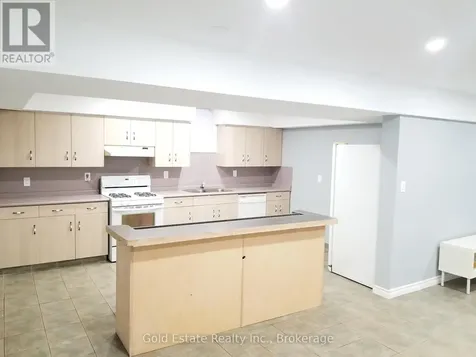 426 Langlois Avenue Windsor ON N9A 2G4
