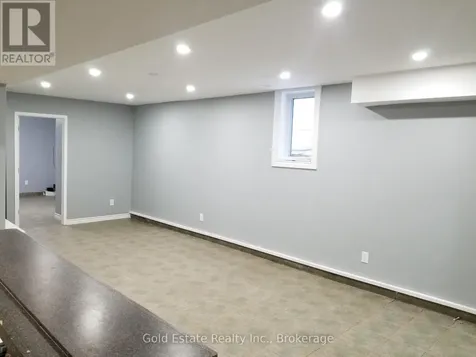 426 Langlois Avenue Windsor ON N9A 2G4