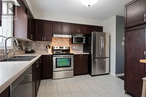 729 Brandenburg Boulevard Waterloo ON N2T 2V4