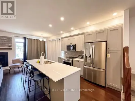 262 Monticello Avenue Ottawa ON K2S 2S1