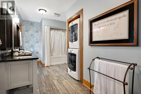 3612 Indian Trail Hamilton ON N3T 5M1