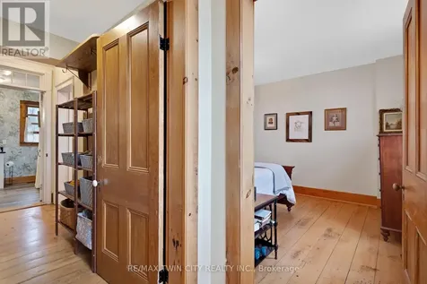 3612 Indian Trail Hamilton ON N3T 5M1
