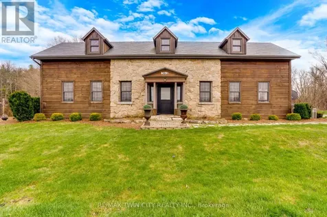 3612 Indian Trail Hamilton ON N3T 5M1