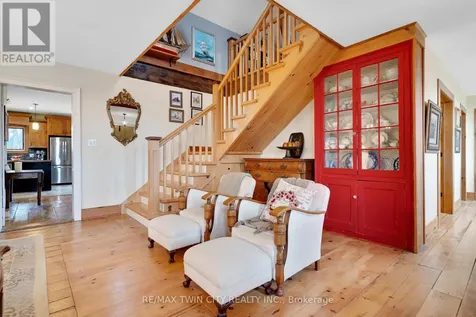 3612 Indian Trail Hamilton ON N3T 5M1