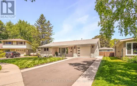 33 Tanglewood Terrace Brantford ON N3R 3R8