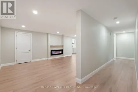 33 Tanglewood Terrace Brantford ON N3R 3R8