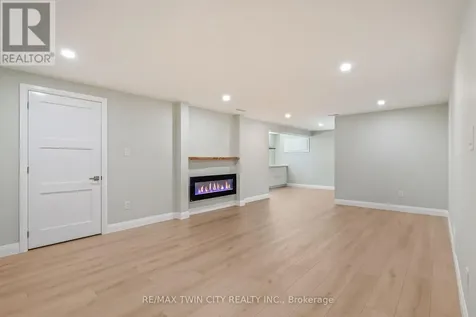 33 Tanglewood Terrace Brantford ON N3R 3R8