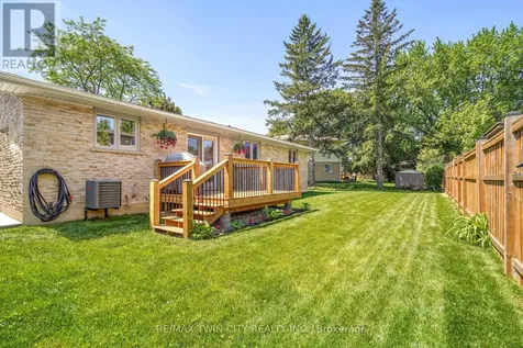 33 Tanglewood Terrace Brantford ON N3R 3R8