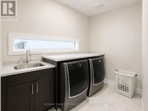 514 Bridgemill Crescent Kitchener ON N2A 0A3
