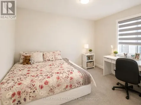 514 Bridgemill Crescent Kitchener ON N2A 0A3