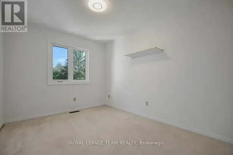 91 Dossetter Way Ottawa ON K1G 4S6